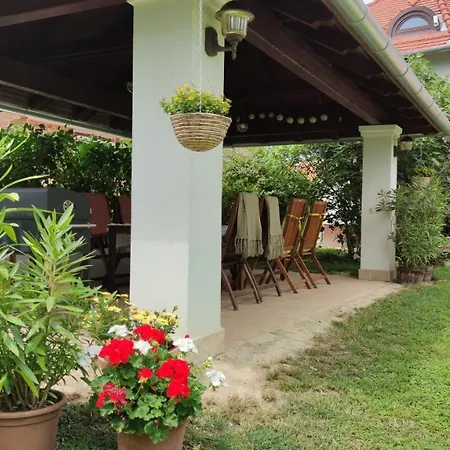 Casa de hóspedes Frutta 3*